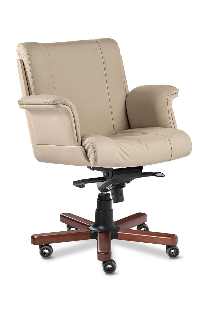 Кресло для руководителя Multi Office Master Luxe B