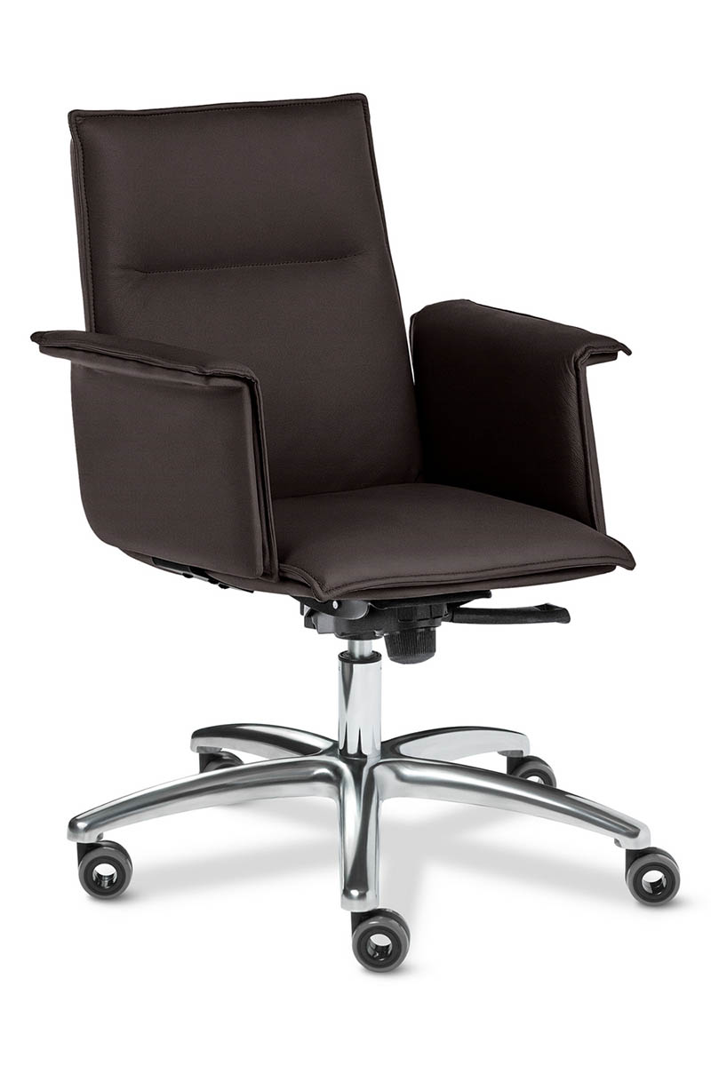Кресло для руководителя Multi Office Epsilon Luxе B