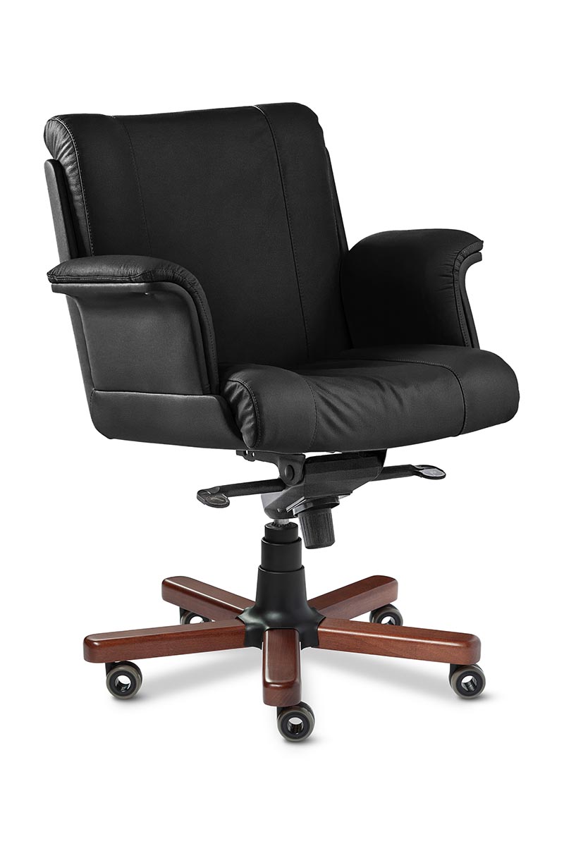 Кресло для руководителя Multi Office Master Luxe B