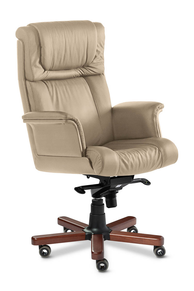 Кресло для руководителя Multi Office Master Luxe A